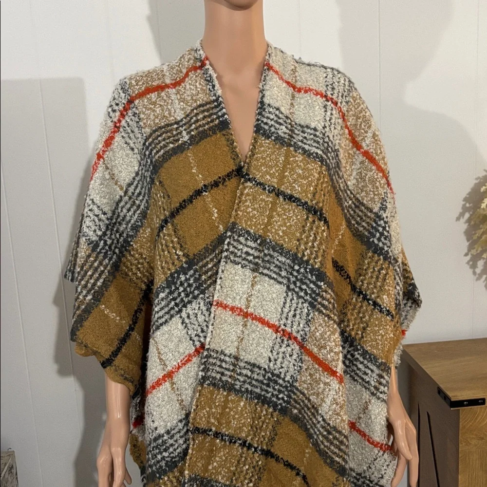 Echo Plaid Essentials Cozy Winter Poncho Wrap‎ O/S